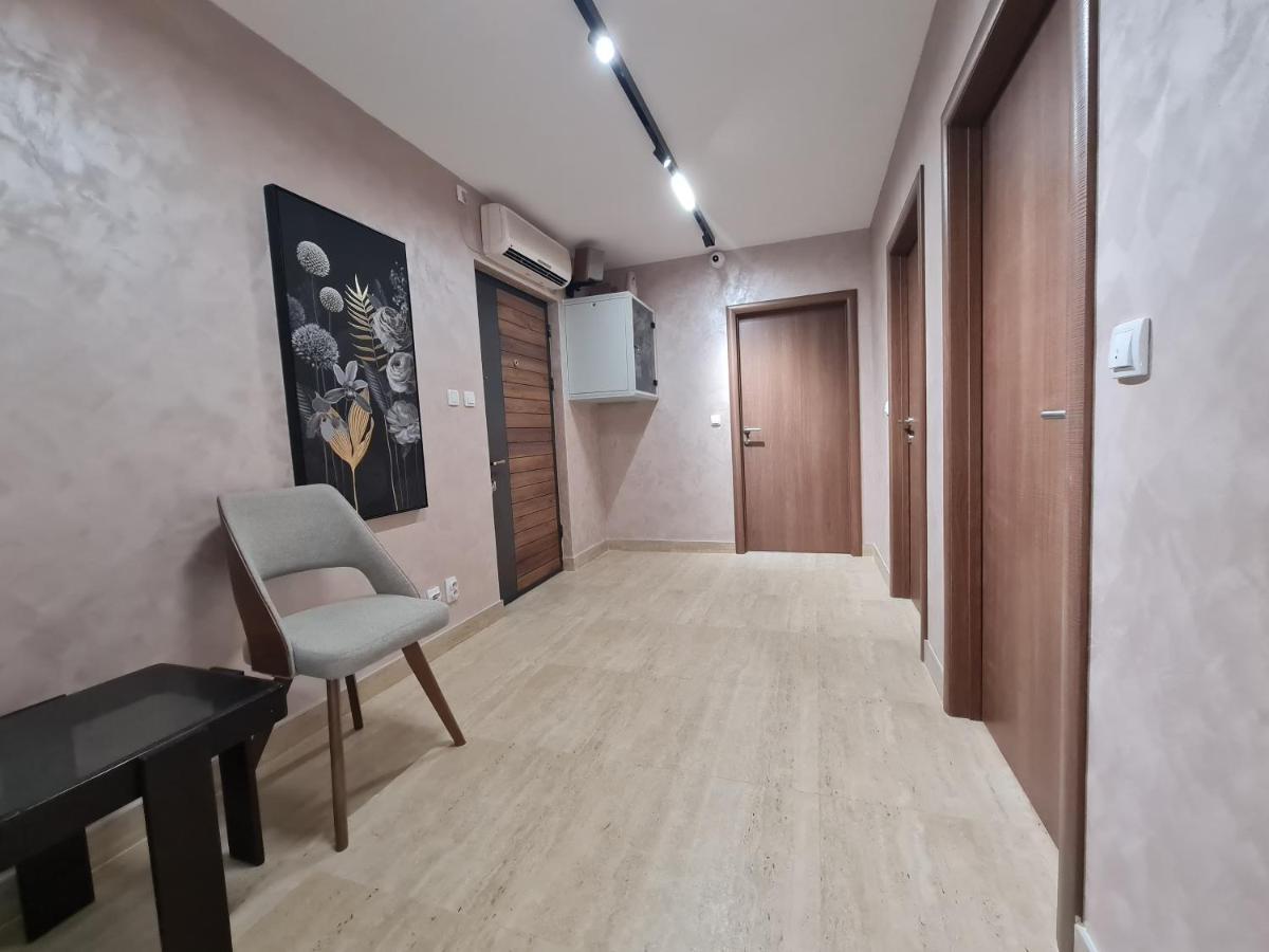 Airport Molko Apartments Surčin Eksteriør billede
