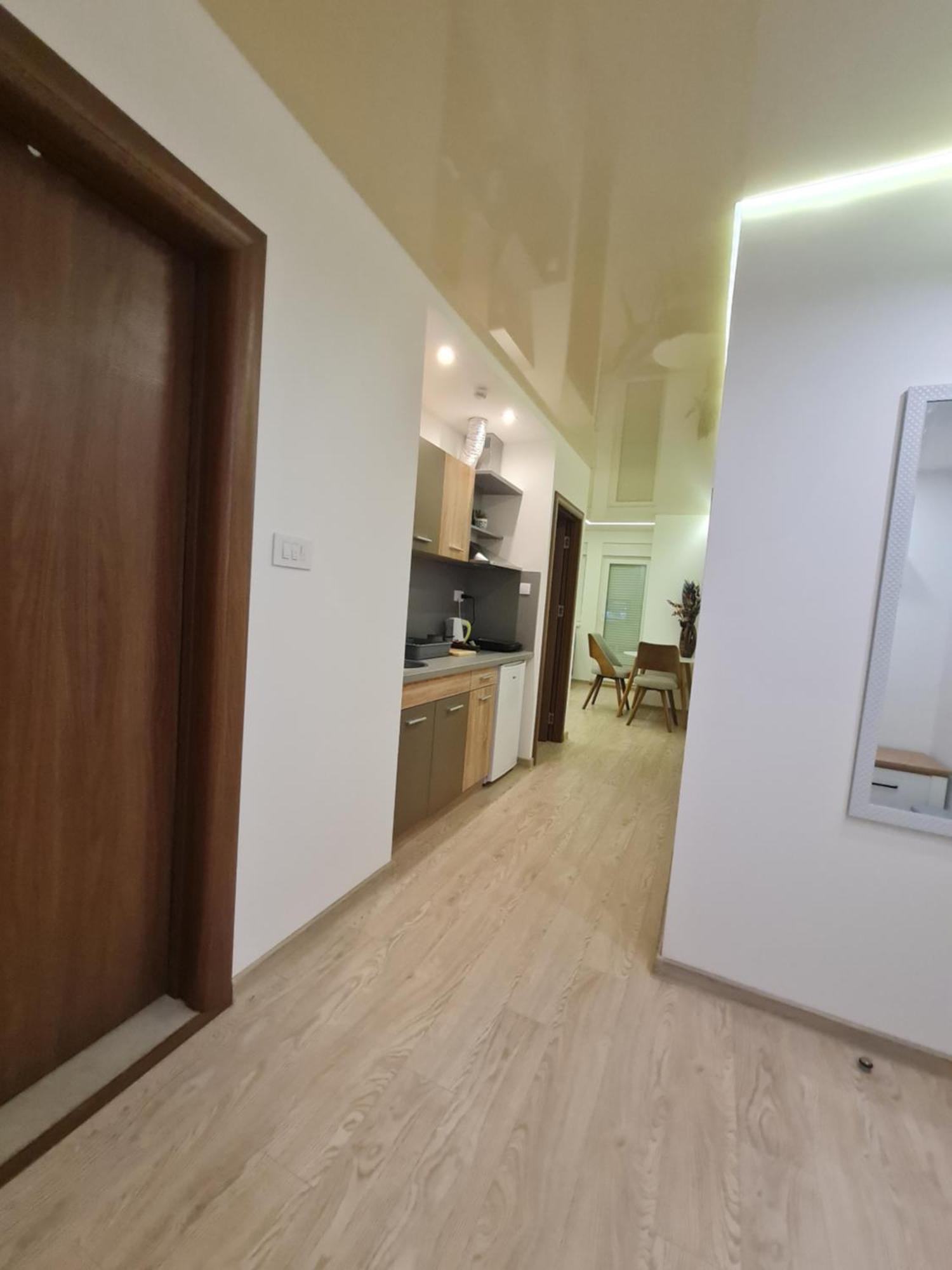 Airport Molko Apartments Surčin Eksteriør billede
