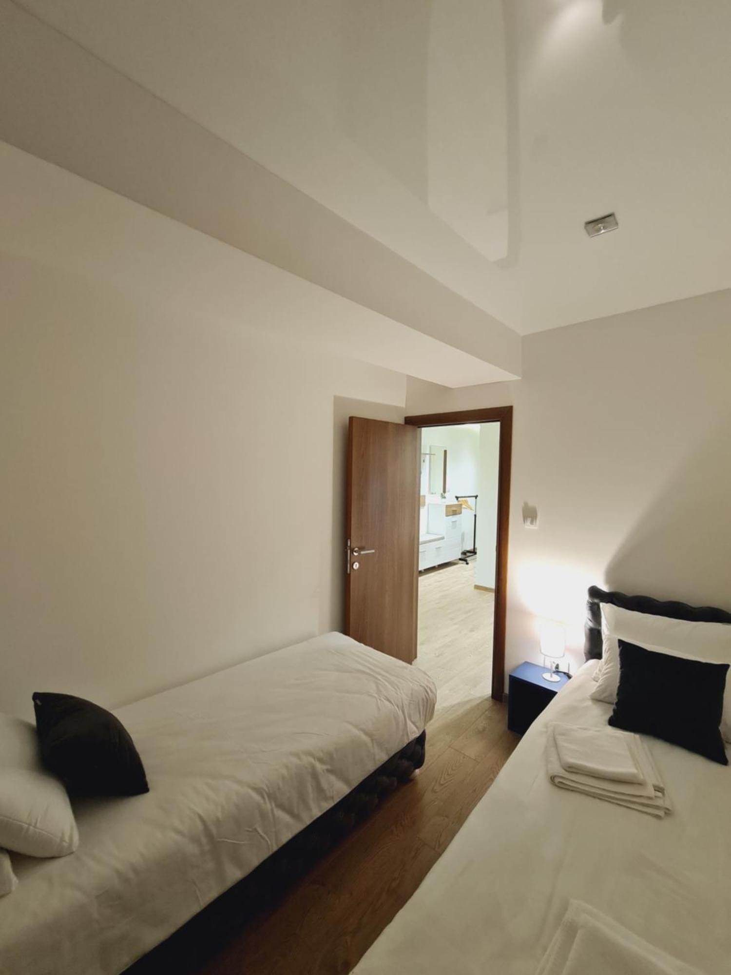 Airport Molko Apartments Surčin Eksteriør billede
