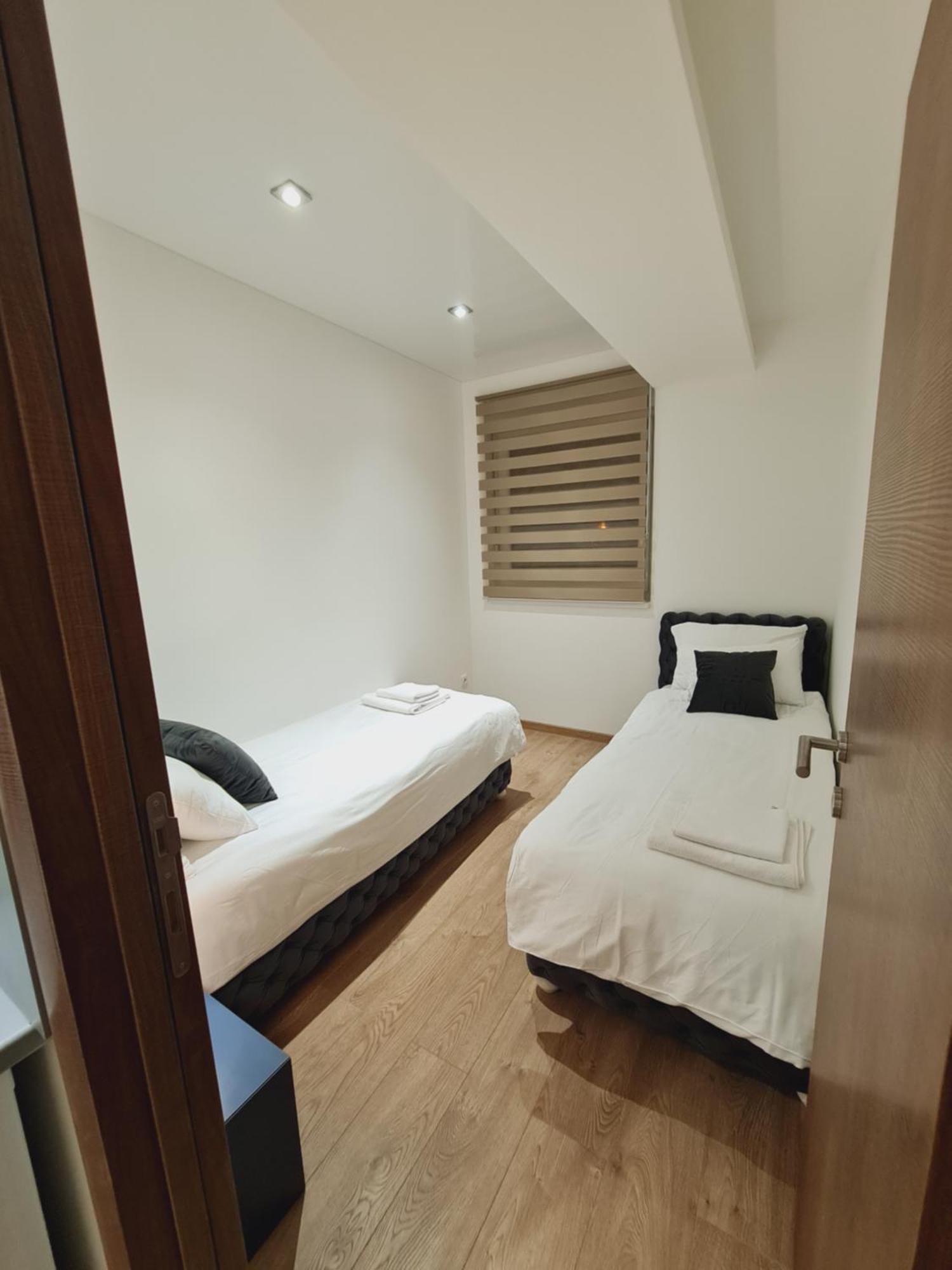 Airport Molko Apartments Surčin Eksteriør billede