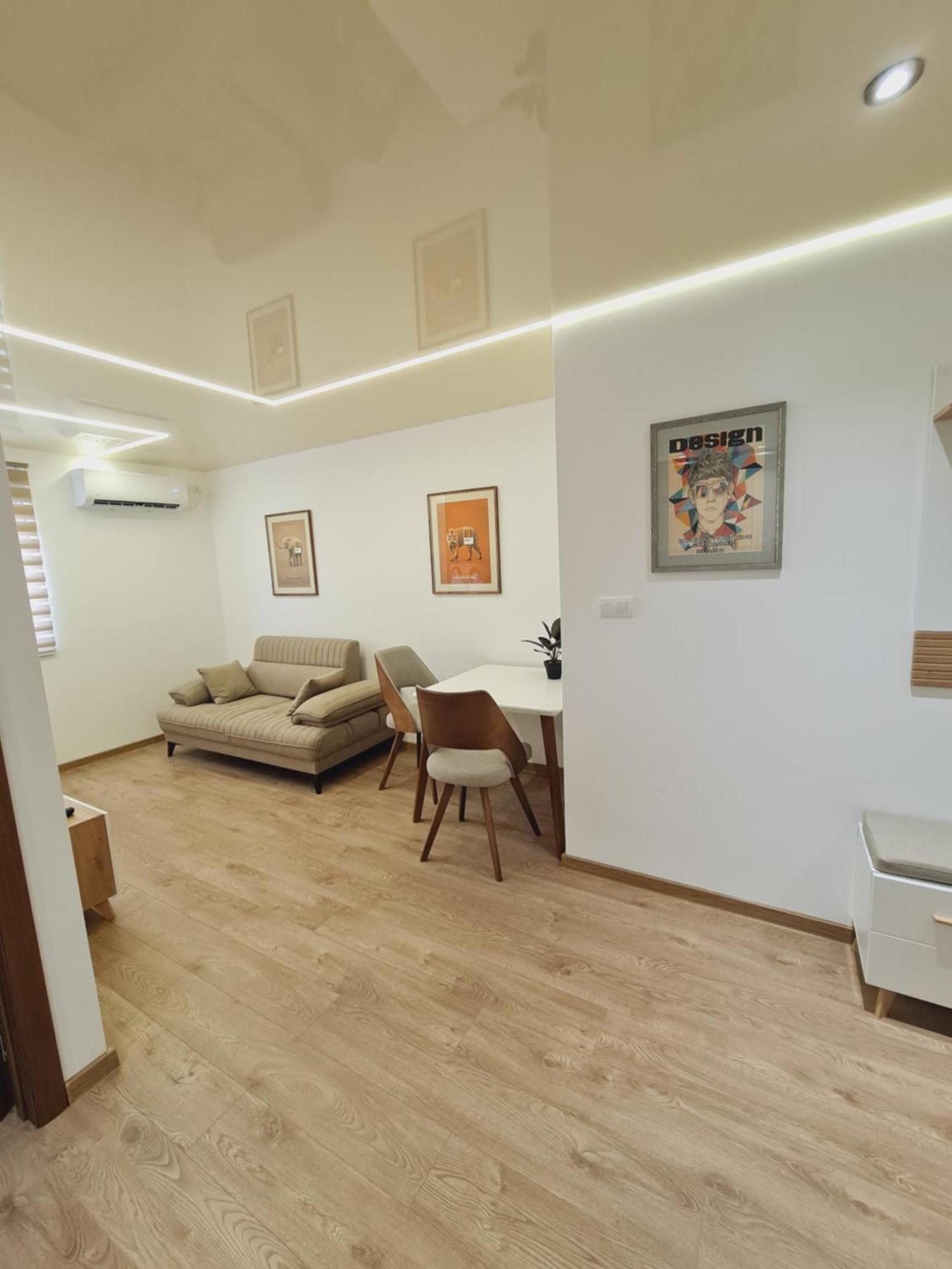 Airport Molko Apartments Surčin Eksteriør billede